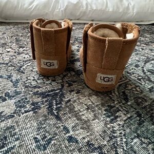 Baby Ugg Neumel (4/5)